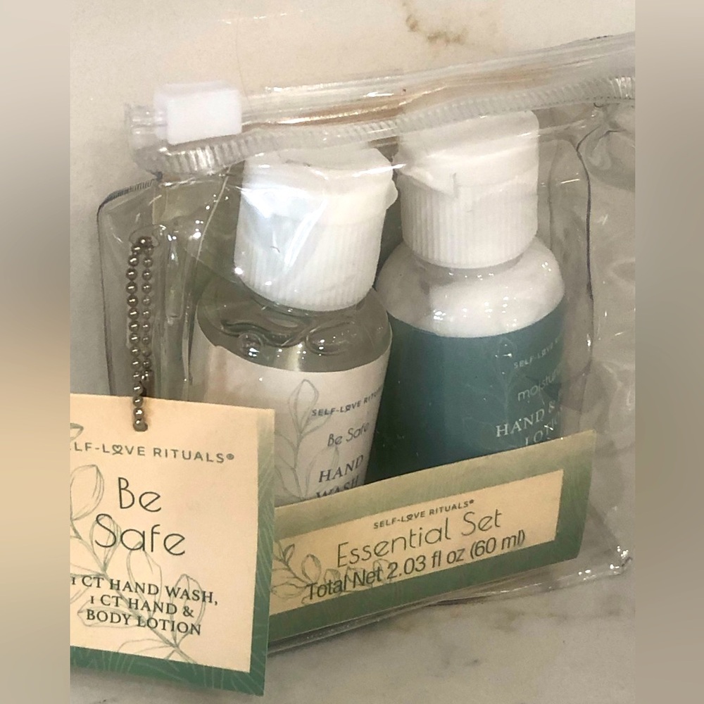 Essentials Set - Picture 2 of 6
